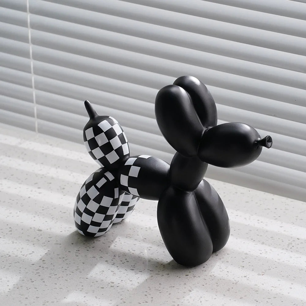 Carol Plaid Balloon Dog Decor